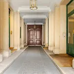 Beautiful Apartment With Terrace & Home Cinema In Paris 8