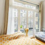 Beautiful Apartment With Terrace & Home Cinema In Paris 8